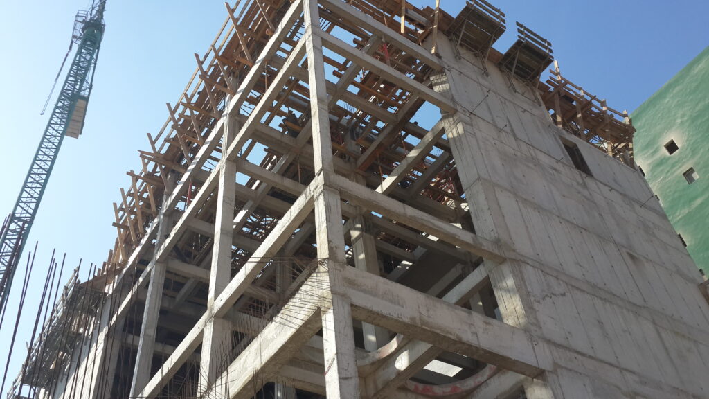 Bâtiment de production en cours de construction